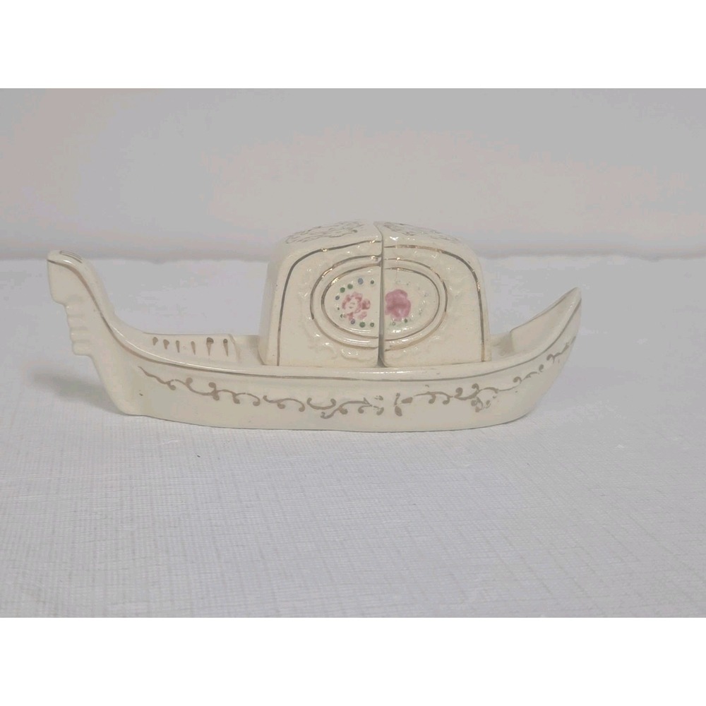 Vintage Salt And Pepper Shakers Ganglion Boat 3 Piece Set Biloxi Mississippi - Picture 3 of 6